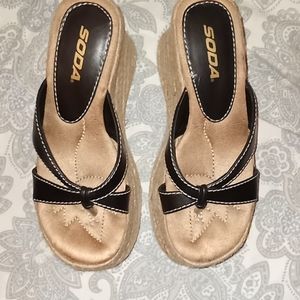 Womens size 5.5 black Soda platform sandals